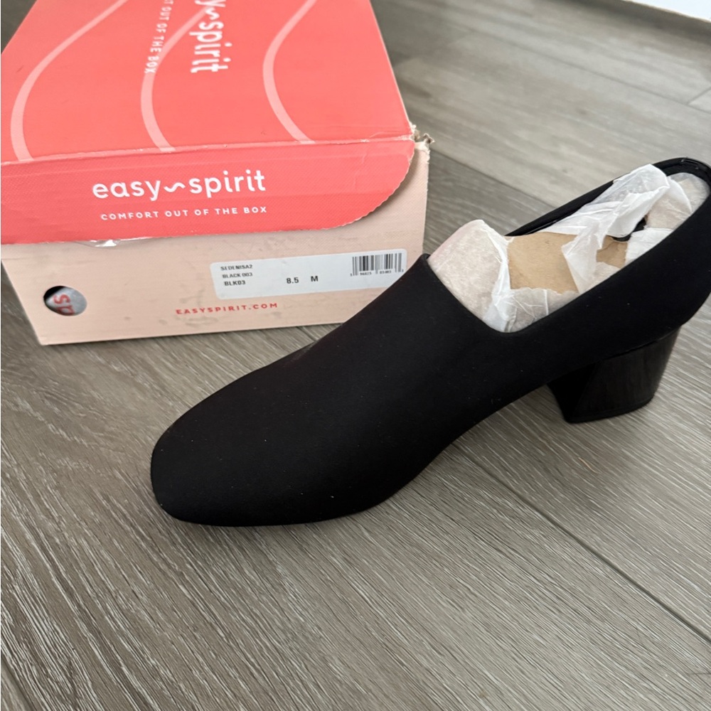 Easy Spirit Women's Classic Black Heels